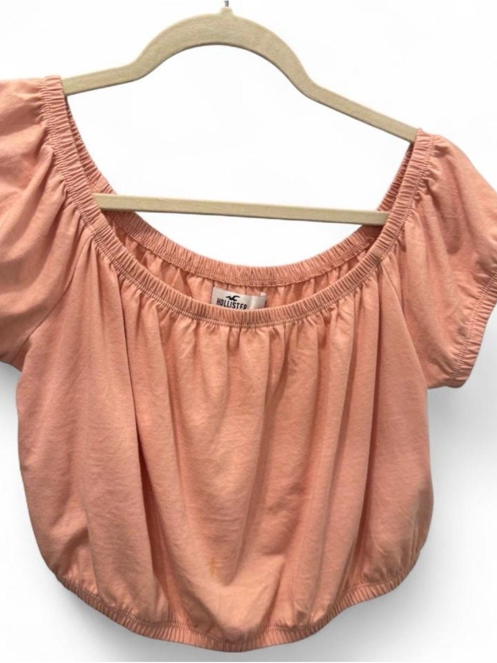 Hollister Peach Off-Shoulder Puff Sleeve Crop Top